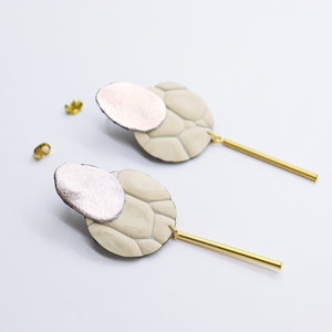 Boucles d'oreilles •SARA• crèmes