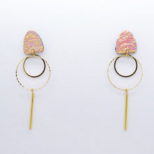Charger l&#39;image dans la galerie, Boucles d&#39;oreilles •TINA• holographiques