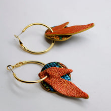 Charger l'image dans la galerie, Boucles d'oreilles en cuir •ROSALIA• à motifs