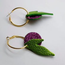 Charger l'image dans la galerie, Boucles d'oreilles en cuir •ROSALIA• à paillettes