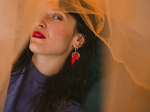 Charger l'image dans la galerie, Boucles d'oreilles en cuir •ROSALIA• à paillettes