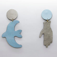 Charger l'image dans la galerie, Boucles d'oreilles en cuir •GIGI• bleues