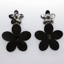 Charger l&#39;image dans la galerie, Boucles d&#39;oreilles •FLORBA• noires