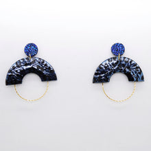 Charger l'image dans la galerie, Boucles d'oreilles • Reservées