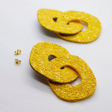 Charger l'image dans la galerie, Boucles d'oreilles •DAGDA• à paillettes