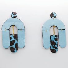 Charger l'image dans la galerie, Boucles d'oreilles •SOCA• bleues