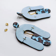 Charger l'image dans la galerie, Boucles d'oreilles •SOCA• bleues