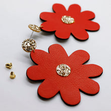 Charger l&#39;image dans la galerie, Boucles d&#39;oreilles •SAINTA• rouges