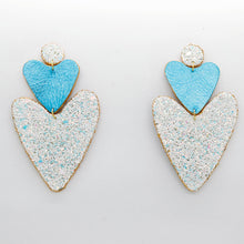 Charger l'image dans la galerie, Boucles d'oreilles •BELLÄ• à paillettes
