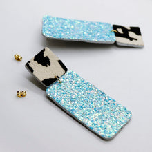 Charger l'image dans la galerie, Boucles d'oreilles •GYNE• à paillettes