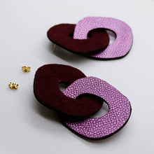 Charger l&#39;image dans la galerie, Boucles d&#39;oreilles •DAGDA• violettes