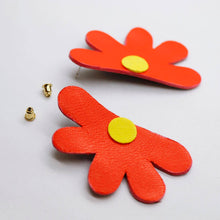 Charger l'image dans la galerie, Boucles d'oreilles en cuir •AUBA• fluos
