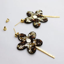 Charger l'image dans la galerie, Boucles d'oreilles en cuir •MILA• à paillettes