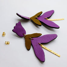 Charger l&#39;image dans la galerie, Boucles d&#39;oreilles en cuir •FULIA• violettes