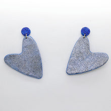 Charger l'image dans la galerie, Boucles d'oreilles en cuir •AMÕR• bleues