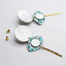 Charger l&#39;image dans la galerie, Boucles d&#39;oreilles en cuir •POTENCO• à paillettes
