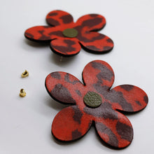 Charger l'image dans la galerie, Boucles d'oreilles en cuir •RITA• à motifs