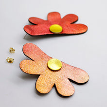 Charger l&#39;image dans la galerie, Boucles d&#39;oreilles en cuir •AUBA• orangées