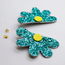 Charger l&#39;image dans la galerie, Boucles d&#39;oreilles en cuir •AUBA• à paillettes