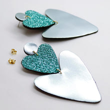 Charger l'image dans la galerie, Boucles d'oreilles en cuir •BELLÄ• à paillettes