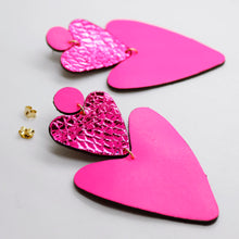 Charger l'image dans la galerie, Boucles d'oreilles en cuir •BELLÄ• roses