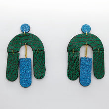 Charger l'image dans la galerie, Boucles d'oreilles en cuir •SOCA• à paillettes