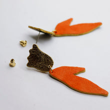 Charger l'image dans la galerie, Boucles d'oreilles en cuir •BIBA• bicolores