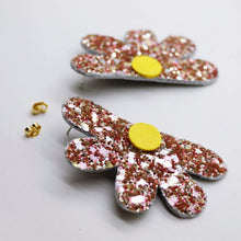 Charger l'image dans la galerie, Boucles d'oreilles en cuir •AUBA• à paillettes