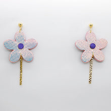 Charger l'image dans la galerie, Boucles d'oreilles en cuir •MILA• irisées