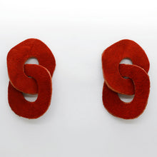Charger l'image dans la galerie, Boucles d'oreilles en cuir •DAGDA• rouille