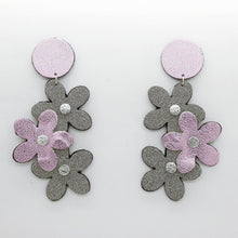 Charger l'image dans la galerie, Boucles d'oreilles en cuir •NENETTE• à paillettes