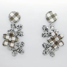 Charger l'image dans la galerie, Boucles d'oreilles en cuir •NENETTE• à paillettes