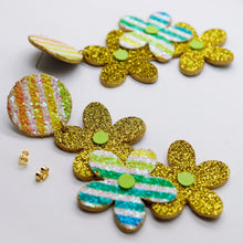 Charger l'image dans la galerie, Boucles d'oreilles en cuir •NENETTE• à paillettes