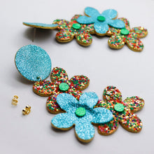 Charger l'image dans la galerie, Boucles d'oreilles en cuir •NENETTE• à paillettes