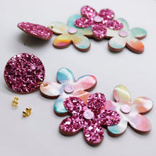 Charger l'image dans la galerie, Boucles d'oreilles en cuir •NENETTE• à paillettes