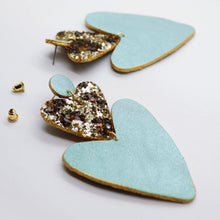 Charger l'image dans la galerie, Boucles d'oreilles en cuir •BELLÄ• à paillettes