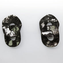 Charger l&#39;image dans la galerie, Boucles d&#39;oreilles en cuir •DAGDA• à motifs