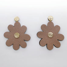 Charger l'image dans la galerie, Boucles d'oreilles en cuir •SAINTA• pailletées