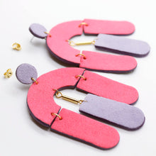 Charger l'image dans la galerie, Boucles d'oreilles en cuir •SOCA• roses