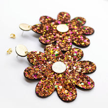 Charger l'image dans la galerie, Boucles d'oreilles en cuir •SAINTA• à paillettes