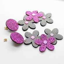 Charger l'image dans la galerie, Boucles d'oreilles en cuir •NENETTE• à paillettes