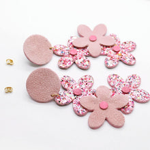Charger l'image dans la galerie, Boucles d'oreilles en cuir •NENETTE• à paillettes