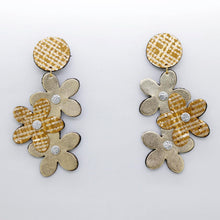 Charger l'image dans la galerie, Boucles d'oreilles en cuir •NENETTE• dorées