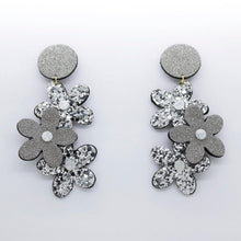 Charger l'image dans la galerie, Boucles d'oreilles en cuir •NENETTE•