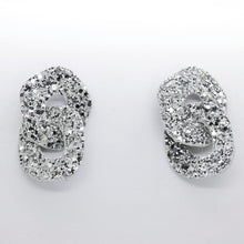 Charger l'image dans la galerie, Boucles d'oreilles en cuir •DAGDA• à paillettes