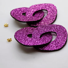 Charger l'image dans la galerie, Boucles d'oreilles en cuir •DAGDA• à paillettes