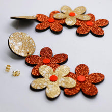 Charger l'image dans la galerie, Boucles d'oreilles en cuir •NENETTE• à paillettes