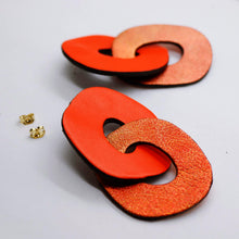 Charger l'image dans la galerie, Boucles d'oreilles en cuir •DAGDA• oranges