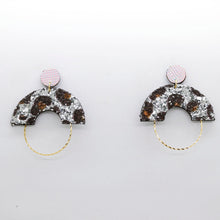 Charger l'image dans la galerie, Boucles d'oreilles en cuir •GRACIEUSES• à paillettes