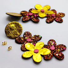 Charger l'image dans la galerie, Boucles d'oreilles en cuir •NENETTE• à paillettes